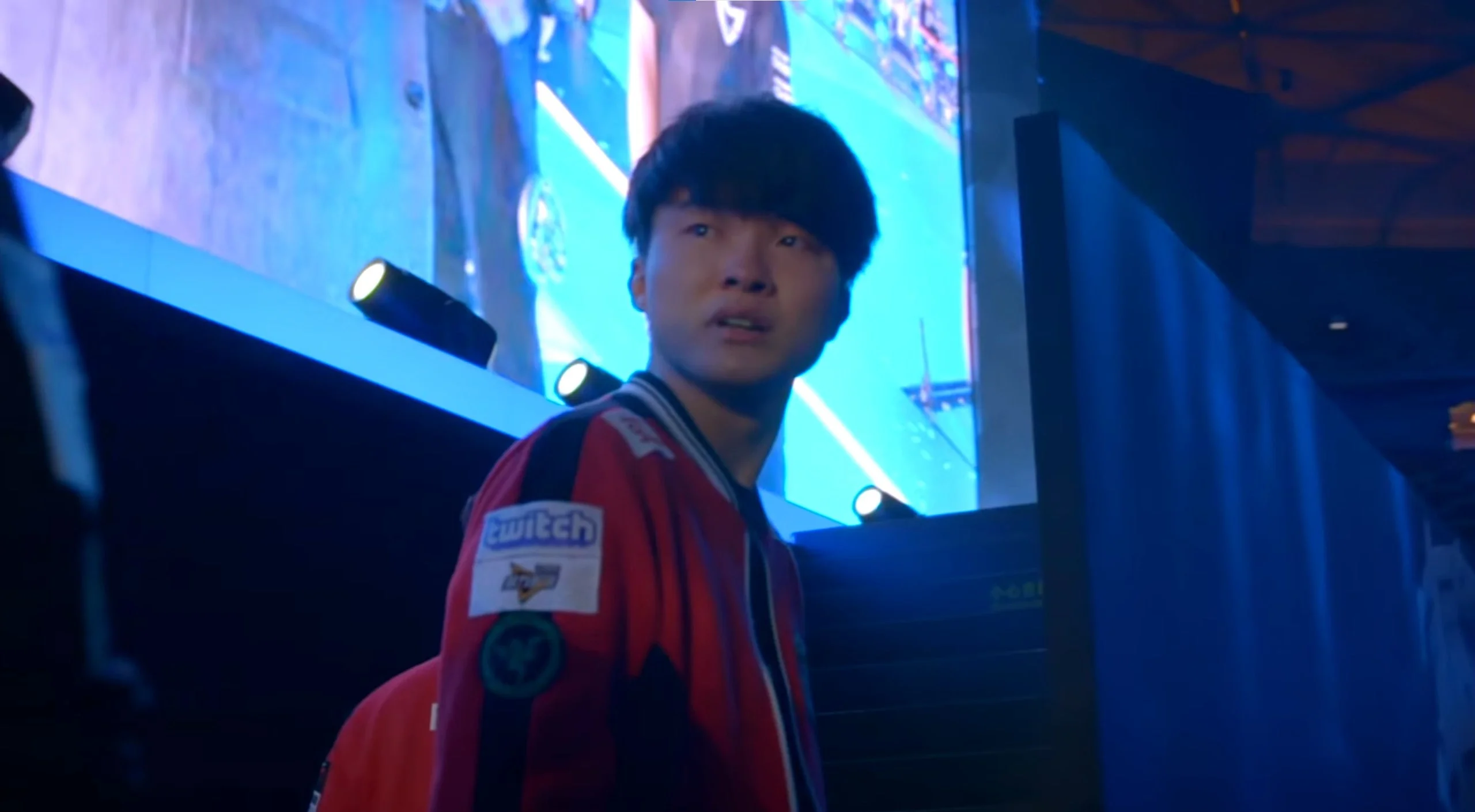 Yabo sports-Faker重要时刻夺冠，独行侠带队取胜！气势如虹延续-Yabo sports